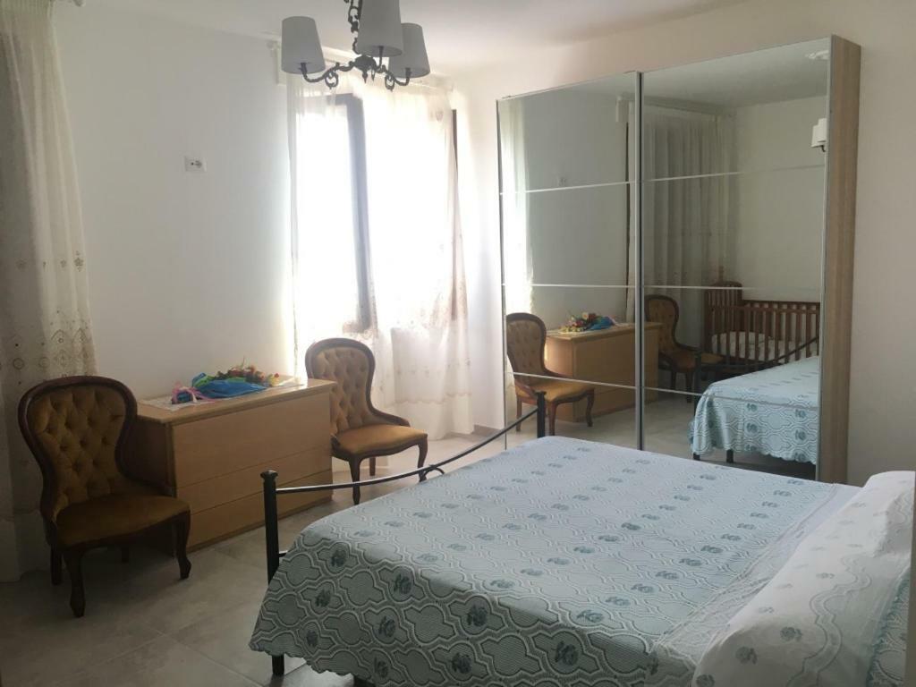 Casa Leo Appartement Fossombrone Buitenkant foto