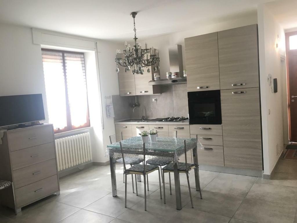 Casa Leo Appartement Fossombrone Buitenkant foto