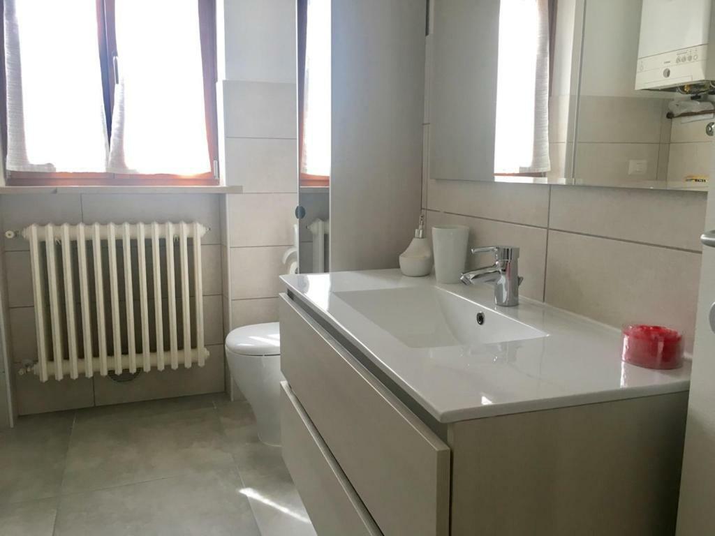 Casa Leo Appartement Fossombrone Buitenkant foto